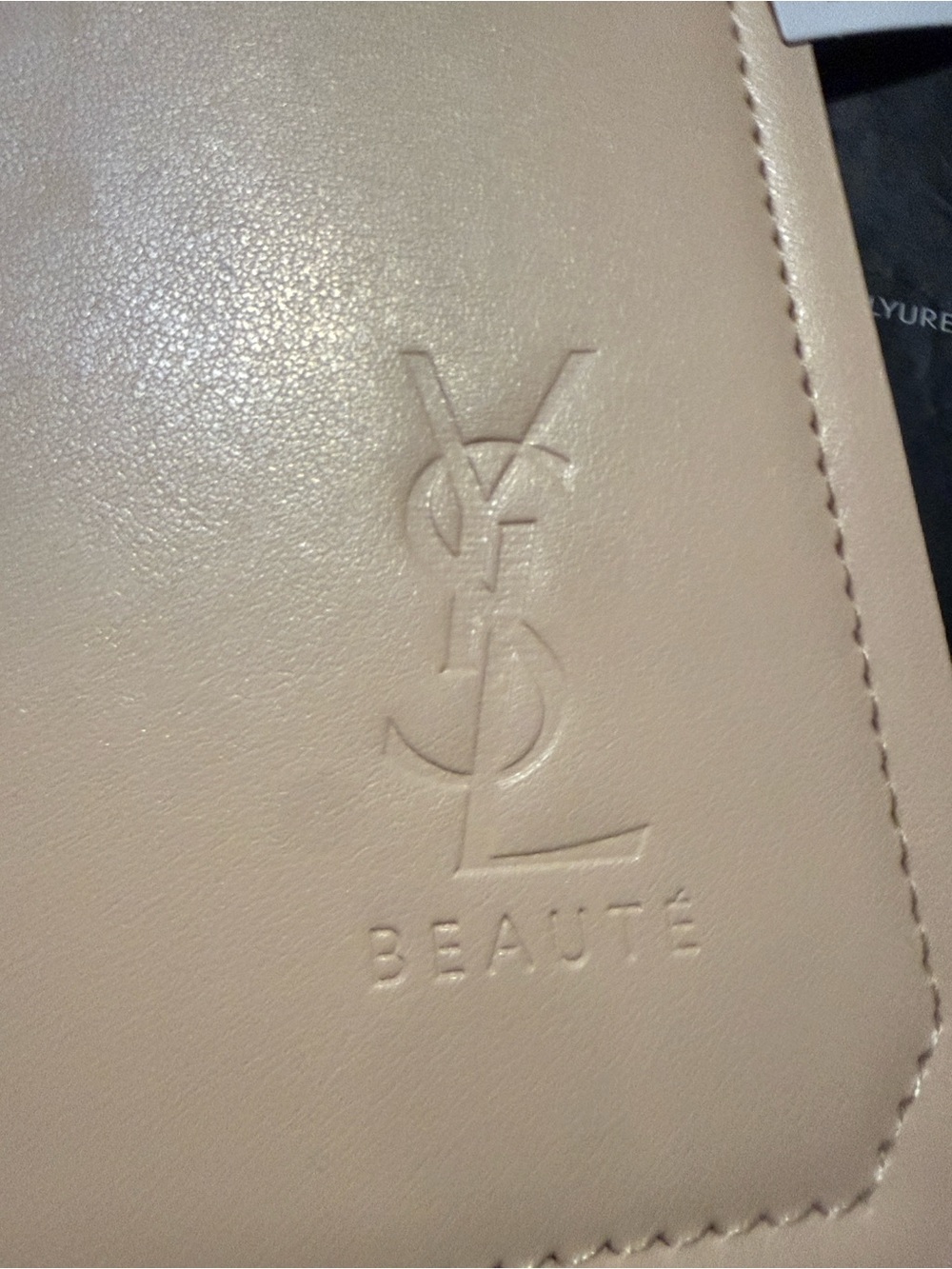 YSL Beauté Set - Picture 8 of 16